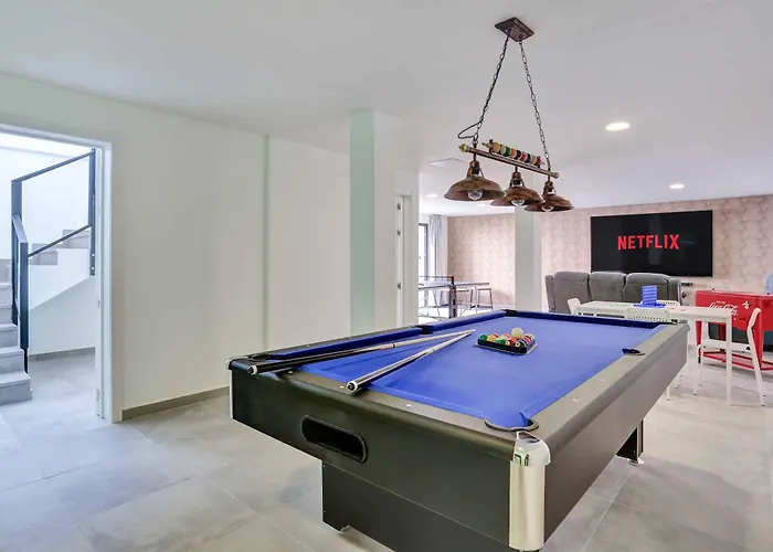 Gaudi * Caleta De Fuste