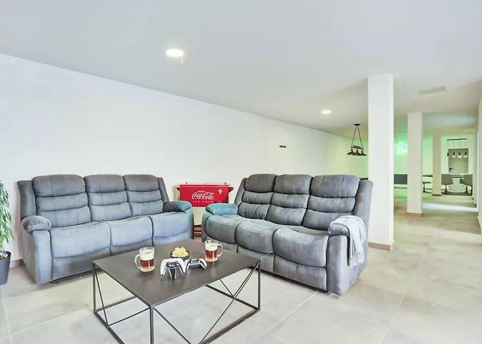 Gaudi * Caleta De Fuste